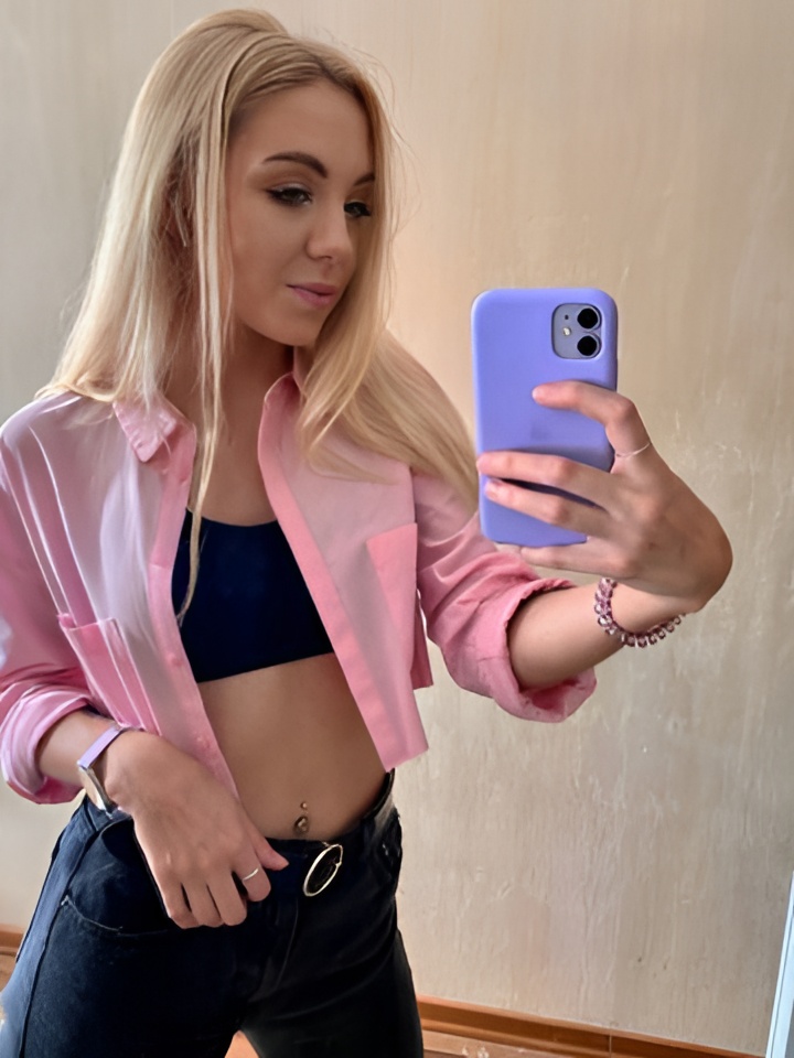 Алиса привлекальеная девушка из Белой калитвы цена от 10000 руб