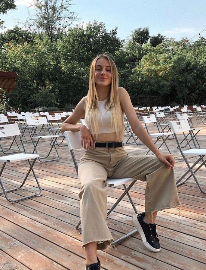 🎥 ДАРЬЯ привлекальеная девушка из Белой калитвы цена от 5000 руб