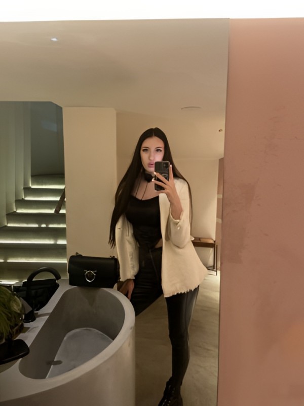 Майя привлекательная девушка из Белой калитвы цена от 1500 руб