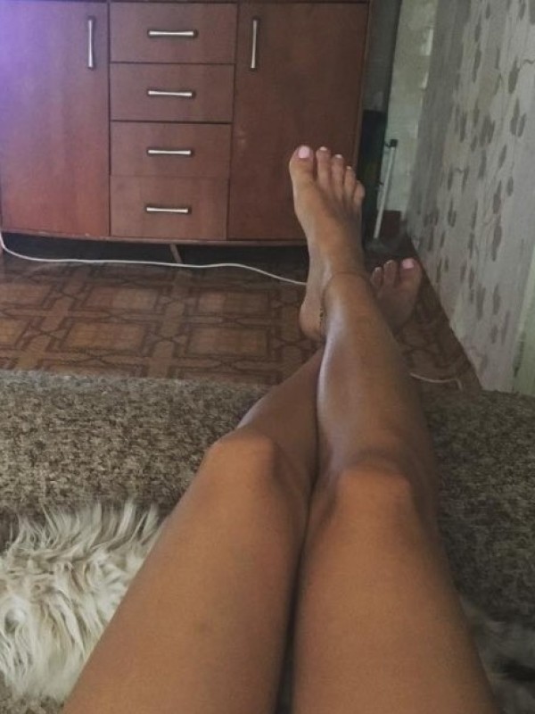 Галина привлекательная девушка из Белой калитвы цена от 3000 руб