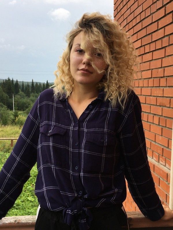 Марина привлекательная девушка из Белой калитвы цена от 3000 руб