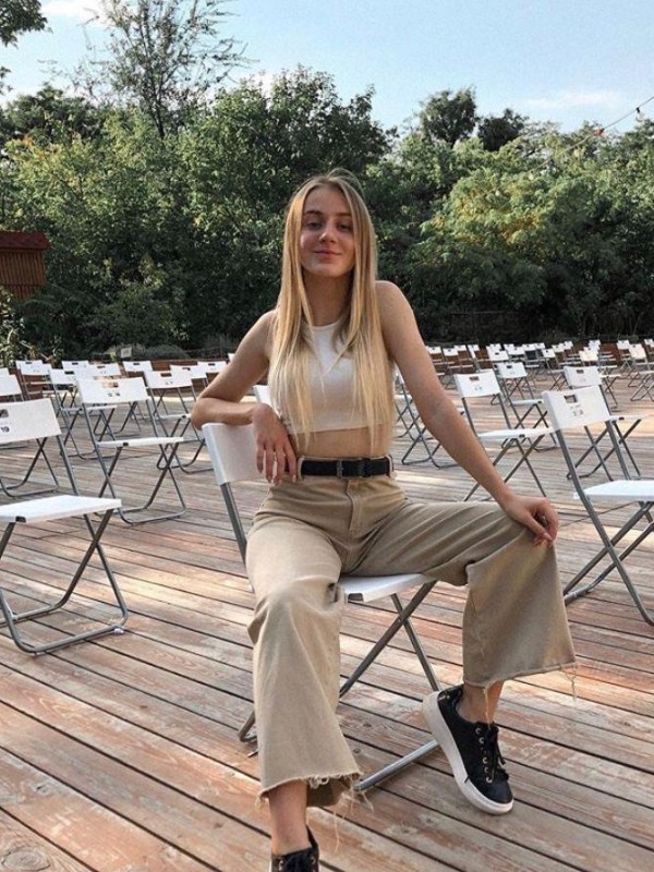 🎥 ДАРЬЯ привлекательная девушка из Белой калитвы цена от 5000 руб