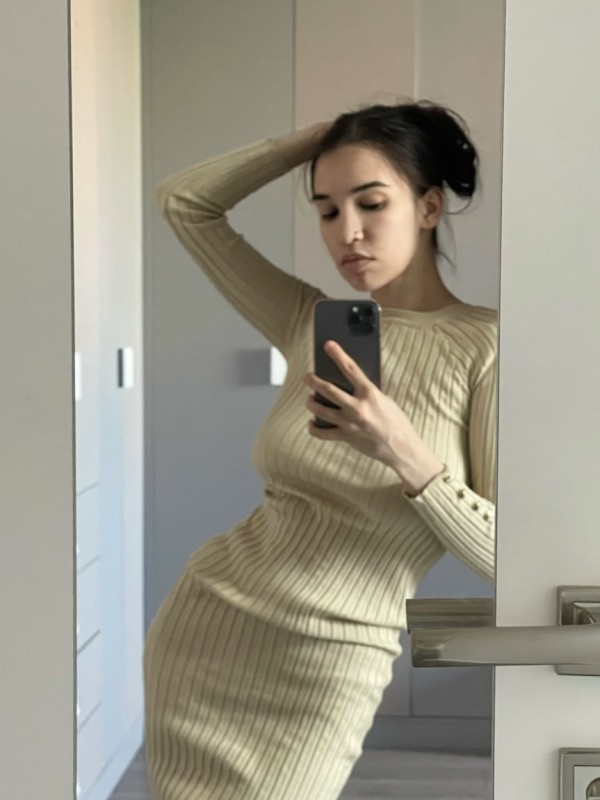 Юля привлекательная девушка из Белой калитвы цена от 3500 руб